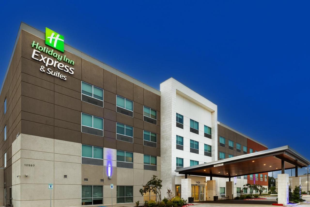 Holiday Inn Express & Suites - Stafford Nw - Sugar Land By Ihg Exterior photo