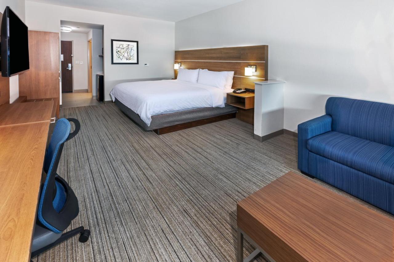 Holiday Inn Express & Suites - Stafford Nw - Sugar Land By Ihg Exterior photo